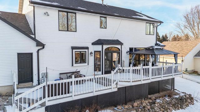 1836 OSHKOSH STREET, New London, WI 54961