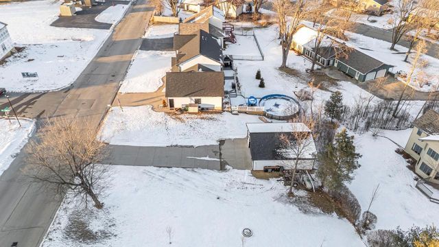 1836 OSHKOSH STREET, New London, WI 54961