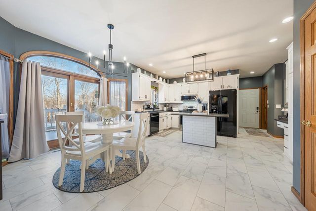 1836 OSHKOSH STREET, New London, WI 54961