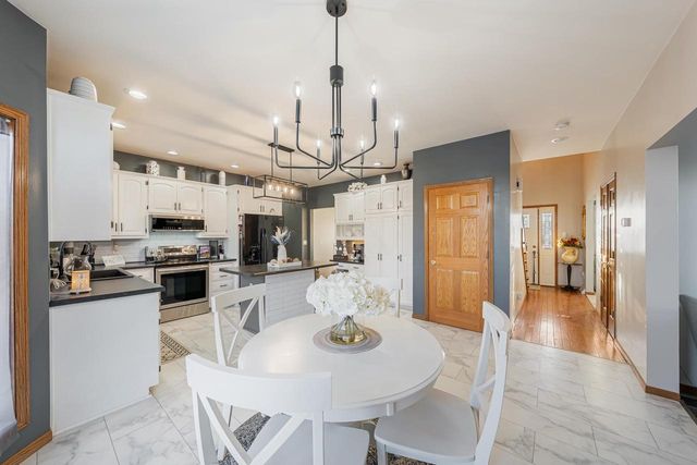 1836 OSHKOSH STREET, New London, WI 54961