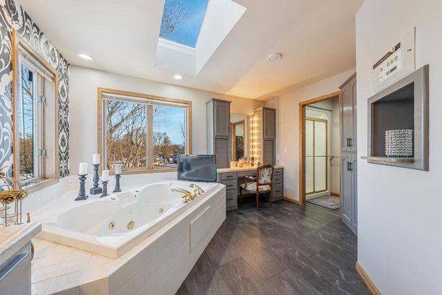 1836 OSHKOSH STREET, New London, WI 54961