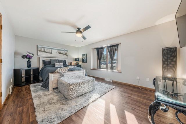 1836 OSHKOSH STREET, New London, WI 54961