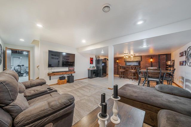 1836 OSHKOSH STREET, New London, WI 54961