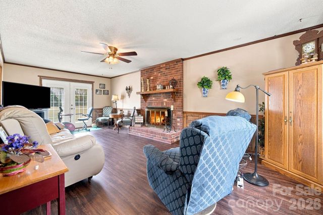 2325 Winterfield Drive, Gastonia, NC 28056