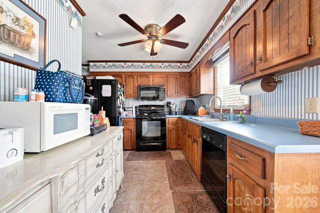 2325 Winterfield Drive, Gastonia, NC 28056