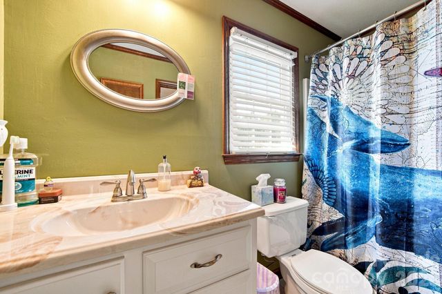 2325 Winterfield Drive, Gastonia, NC 28056