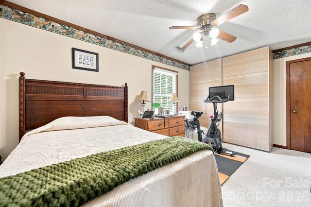 2325 Winterfield Drive, Gastonia, NC 28056