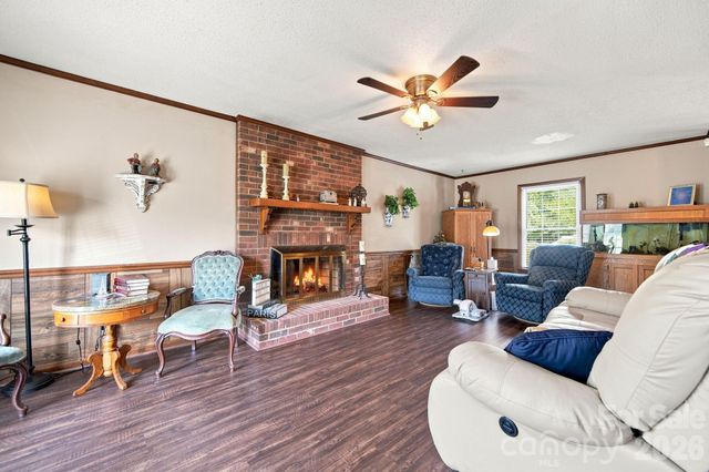 2325 Winterfield Drive, Gastonia, NC 28056
