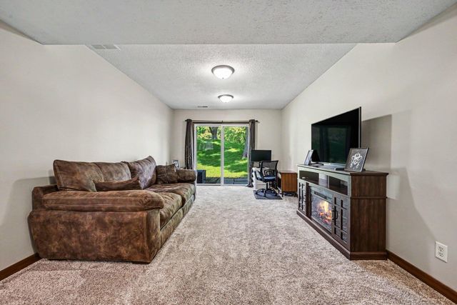 4376 Arden View Court, Arden Hills, MN 55112