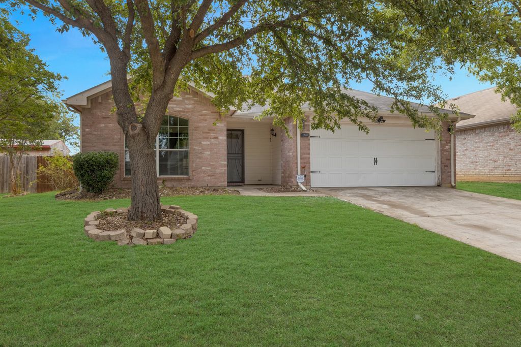 8022 Genesis Drive, Dallas, TX 75232