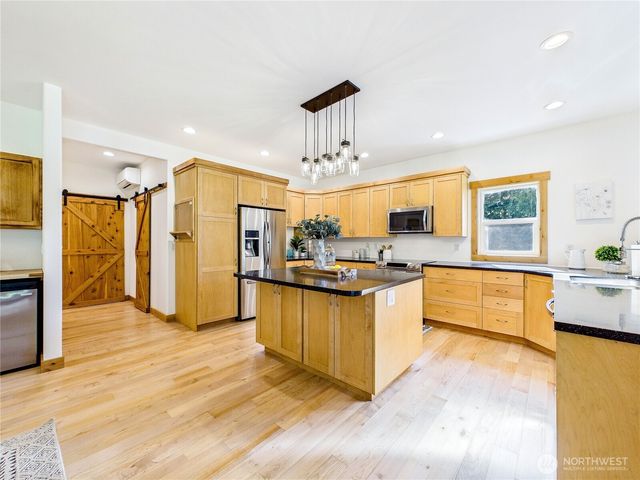 8550 NE Nature Way, Kingston, WA 98346