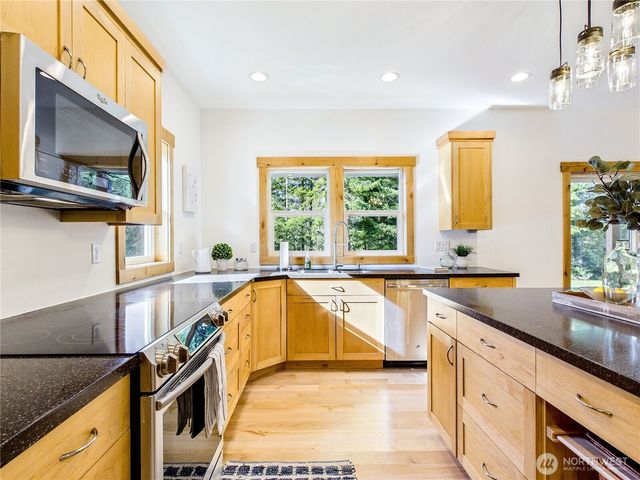 8550 NE Nature Way, Kingston, WA 98346