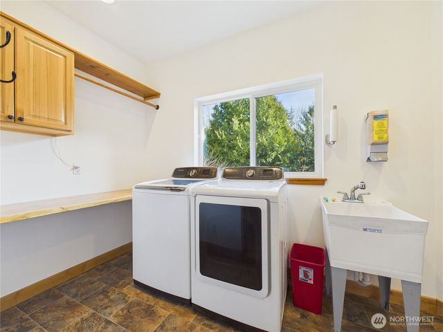 8550 NE Nature Way, Kingston, WA 98346