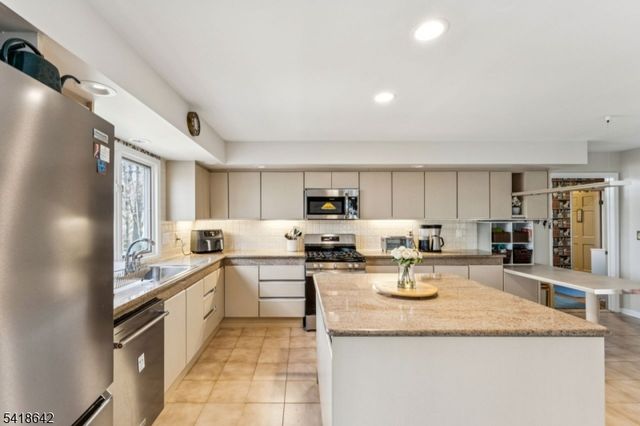 11 N Ridge Rd, Denville Twp., NJ 07834