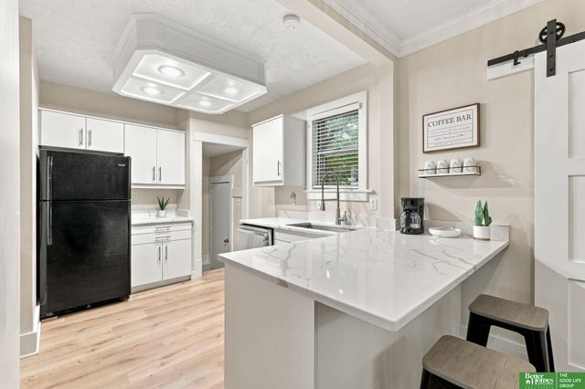 5810 Cedar Street, Omaha, NE 68106