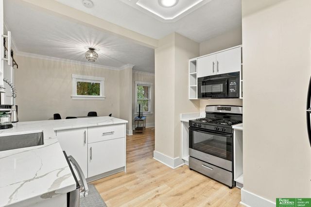 5810 Cedar Street, Omaha, NE 68106