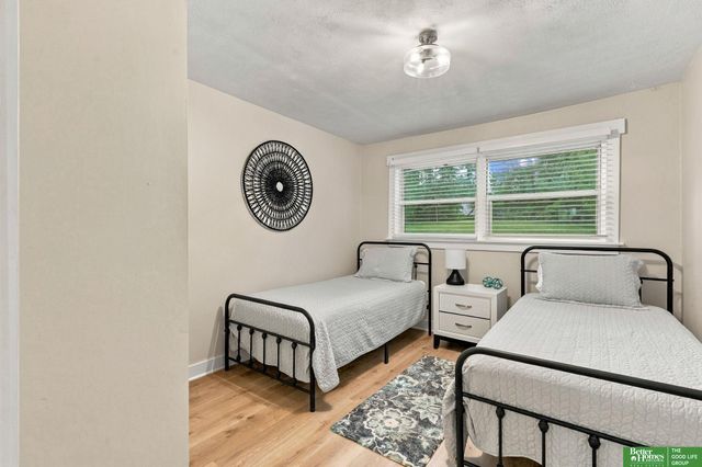 5810 Cedar Street, Omaha, NE 68106