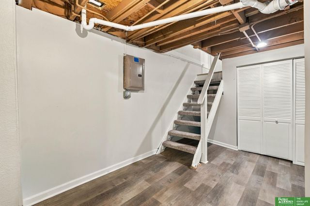 5810 Cedar Street, Omaha, NE 68106