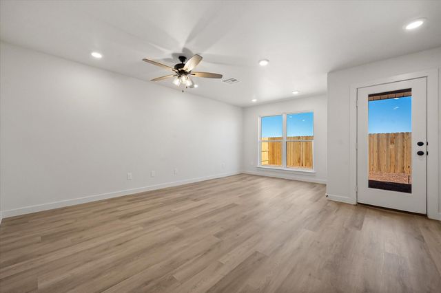 2204 Corpus Avenue, Wolfforth, TX 79382