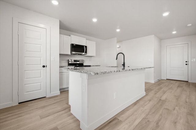 2204 Corpus Avenue, Wolfforth, TX 79382