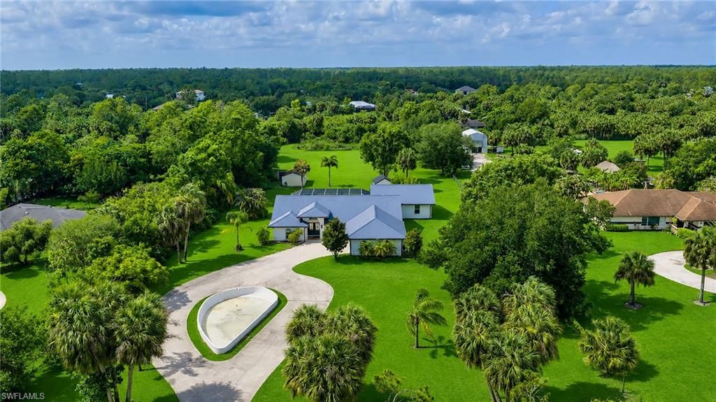 260 20th AVE NE, Naples, FL 34120
