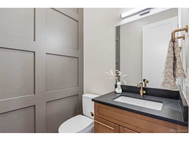 1109 S Clayton St, Denver, CO 80210