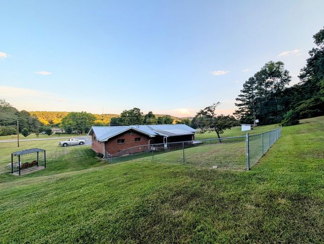 4392 Blue Springs Road SE, Cleveland, TN 37311