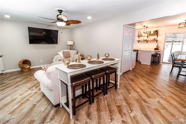 2238 Farnsworth Road, Lapeer, MI 48446