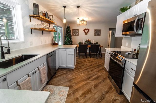 2238 Farnsworth Road, Lapeer, MI 48446