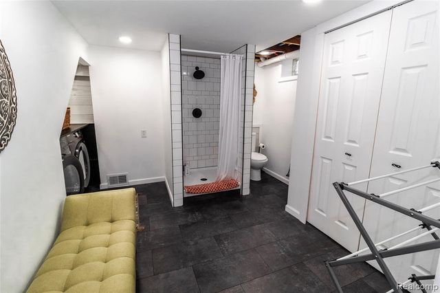 2238 Farnsworth Road, Lapeer, MI 48446