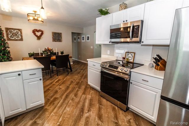 2238 Farnsworth Road, Lapeer, MI 48446