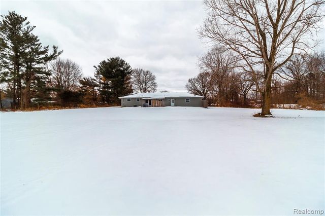 2238 Farnsworth Road, Lapeer, MI 48446