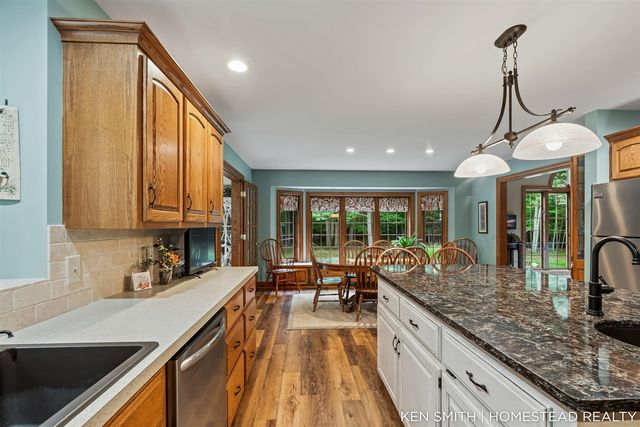1876 Columbus Street, Holland, MI 49424