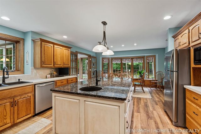1876 Columbus Street, Holland, MI 49424