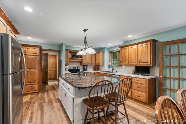 1876 Columbus Street, Holland, MI 49424