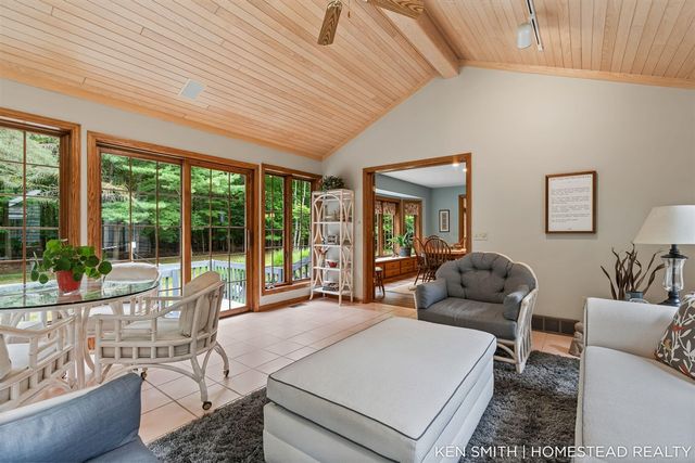 1876 Columbus Street, Holland, MI 49424
