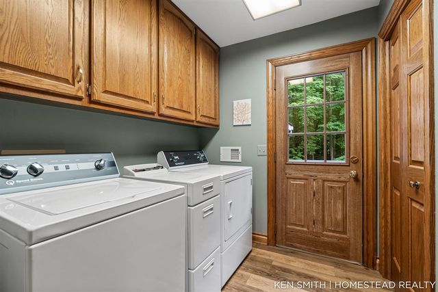 1876 Columbus Street, Holland, MI 49424