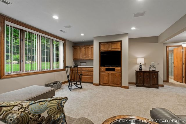 1876 Columbus Street, Holland, MI 49424