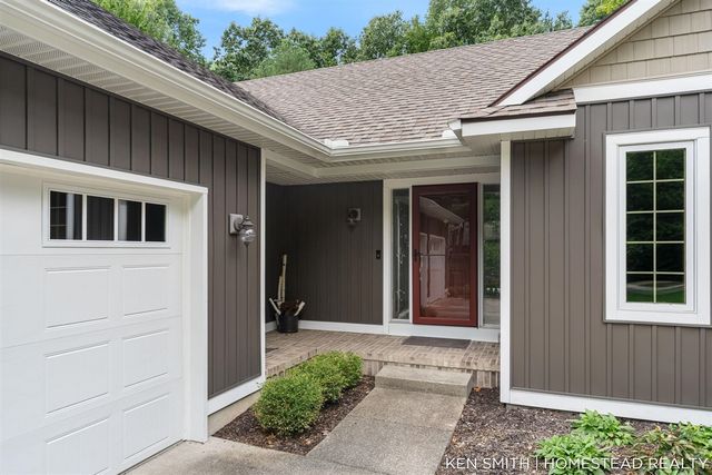 1876 Columbus Street, Holland, MI 49424