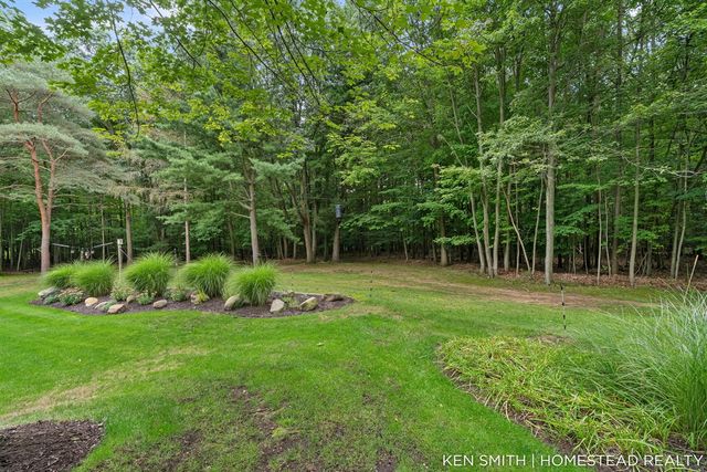 1876 Columbus Street, Holland, MI 49424