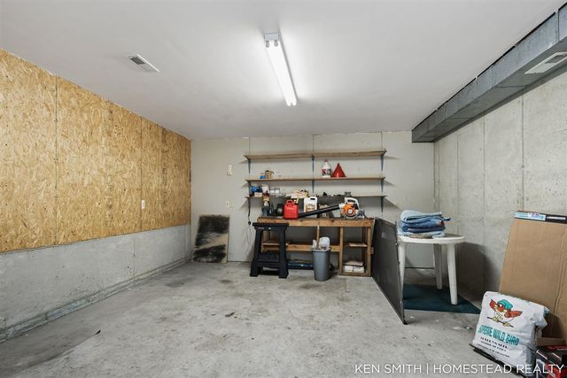 1876 Columbus Street, Holland, MI 49424