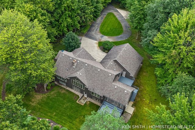 1876 Columbus Street, Holland, MI 49424