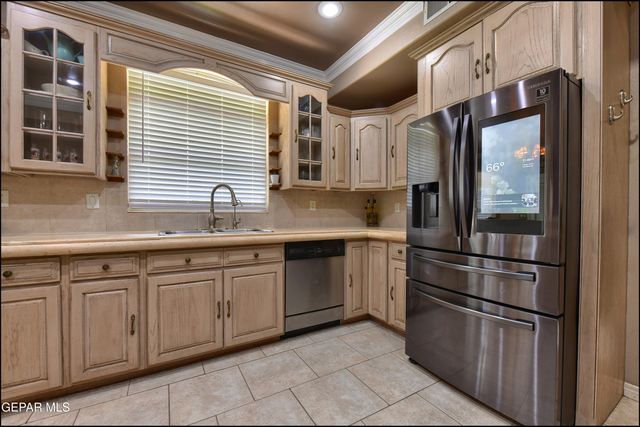 604 Rosinante Road, El Paso, TX 79922