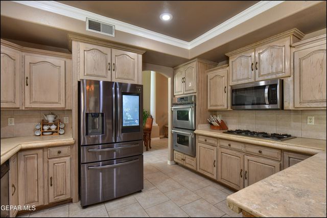 604 Rosinante Road, El Paso, TX 79922