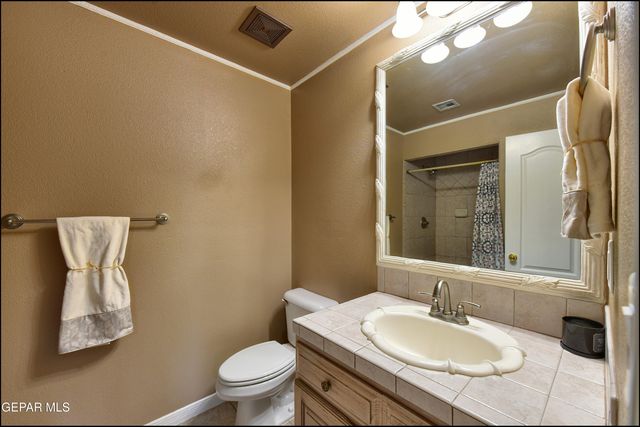 604 Rosinante Road, El Paso, TX 79922