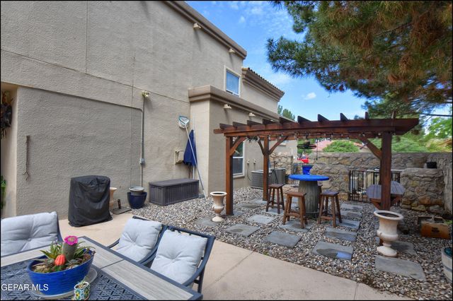 604 Rosinante Road, El Paso, TX 79922