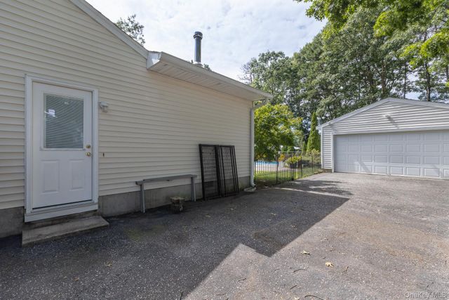 24 Evergreen Drive, Manorville, NY 11949