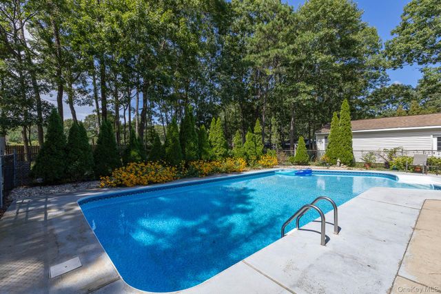 24 Evergreen Drive, Manorville, NY 11949
