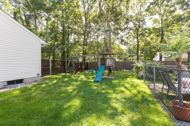 24 Evergreen Drive, Manorville, NY 11949