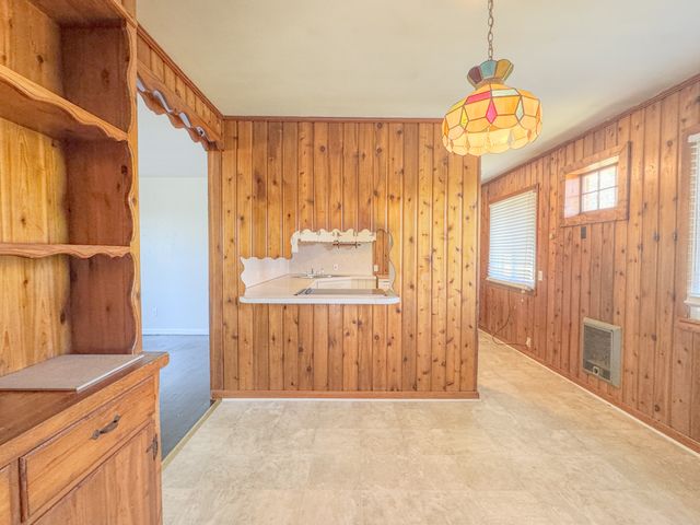 1204 Meadowlark Cir, Lafayette, TN 37083